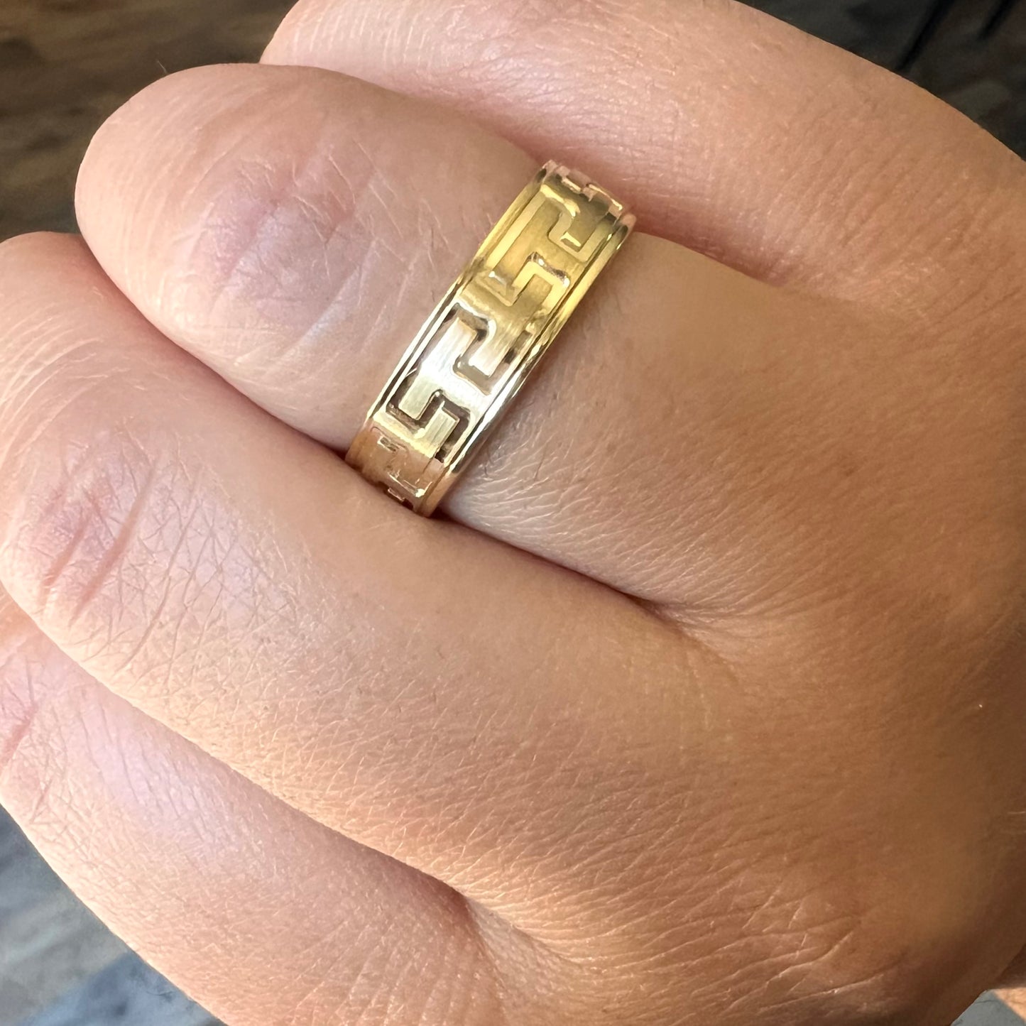 14K Versace Design Band