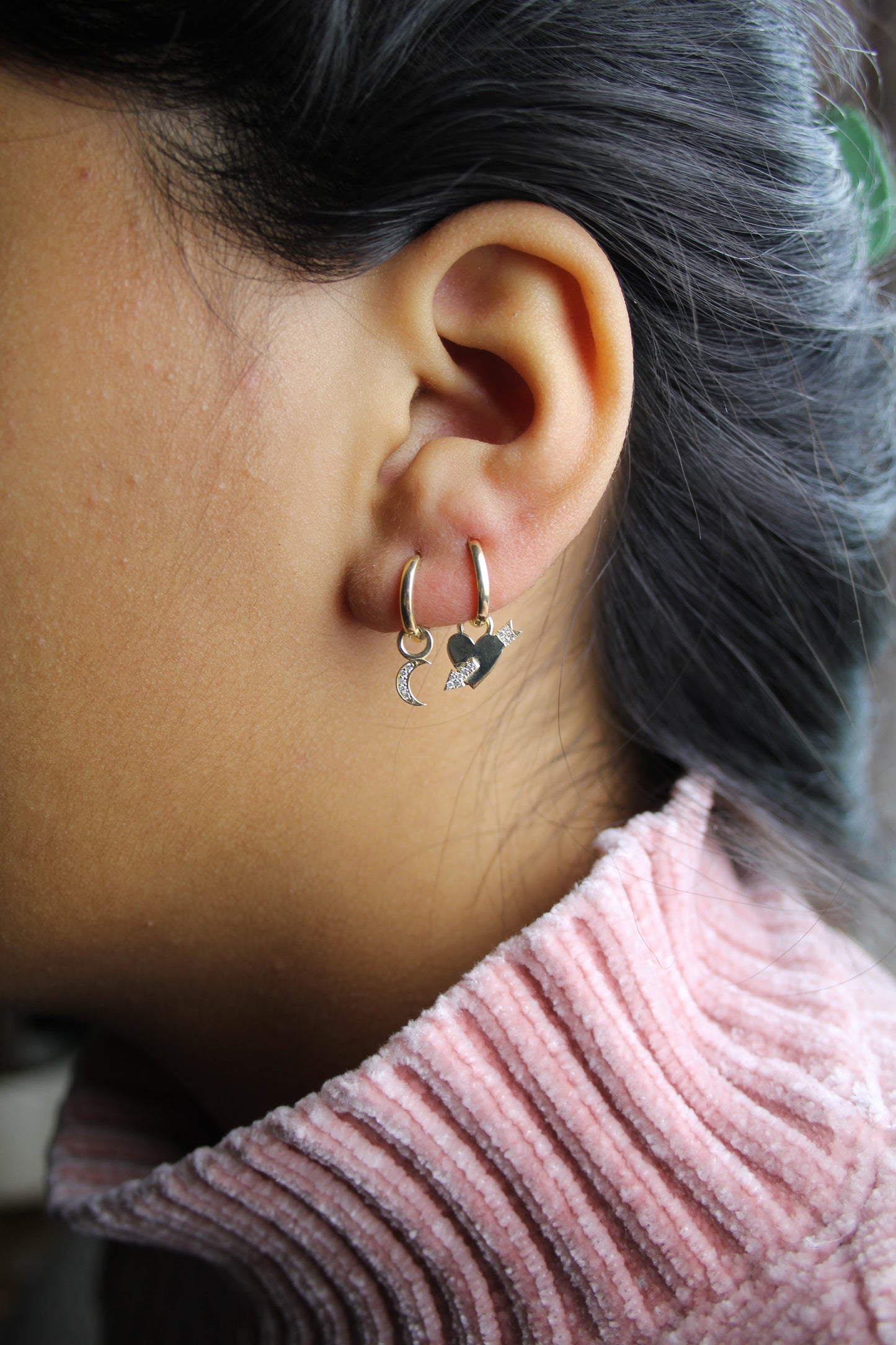14K mini Huggies